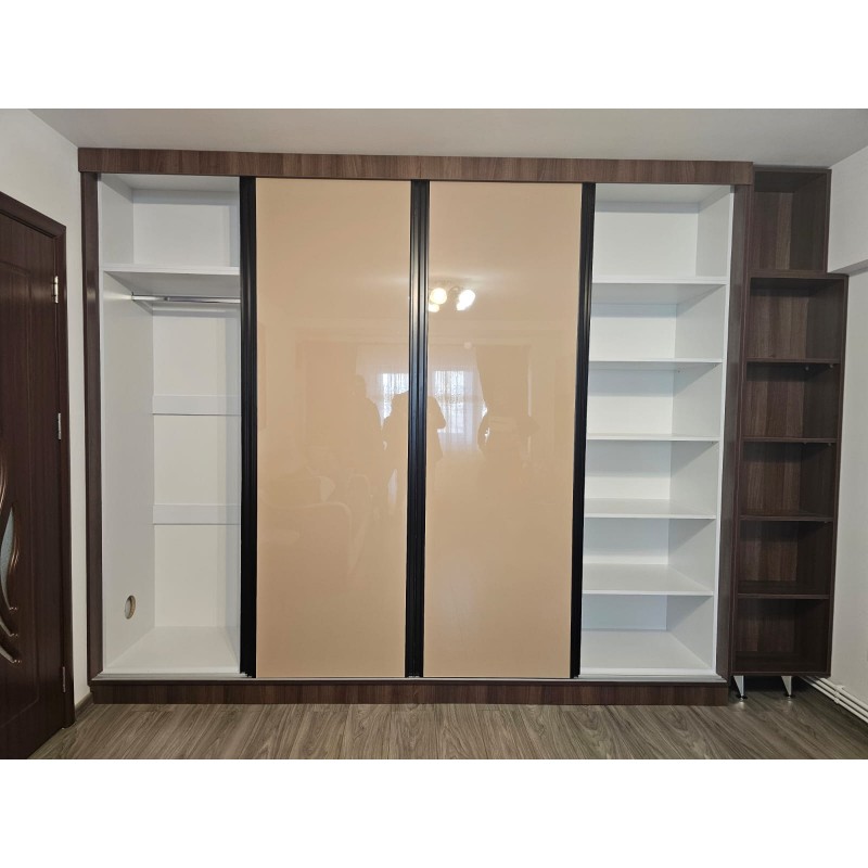 Dressing compartimentat din pal melaminat Dressing compartimentat din pal melaminat